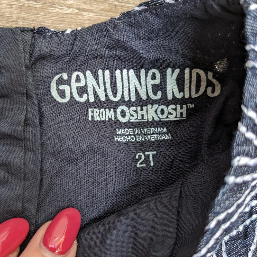 NEW OshKosh Embroidered Floral Denim Two Piece Set Size 2T